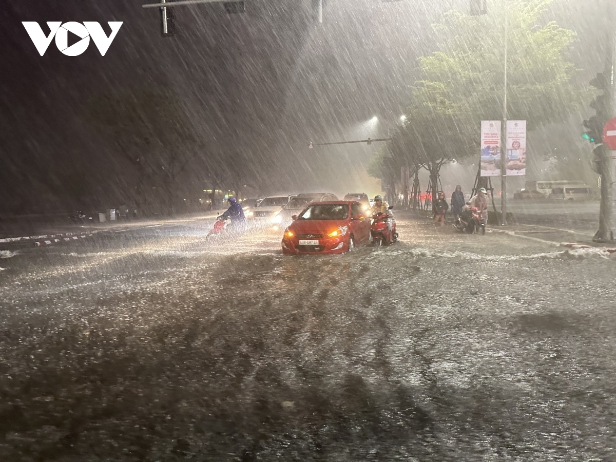 Heavy rain helps relax Vietnam power cuts